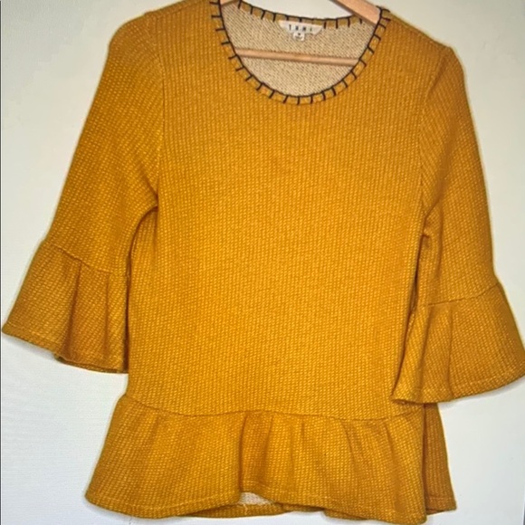 Yellow Ruffle Sleeve Top - Picture 1 of 3